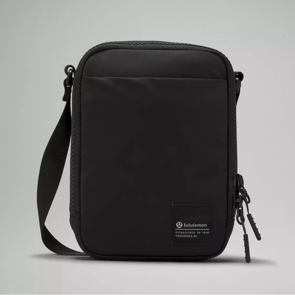 Lululemon Crossbody - Picture 4 of 4